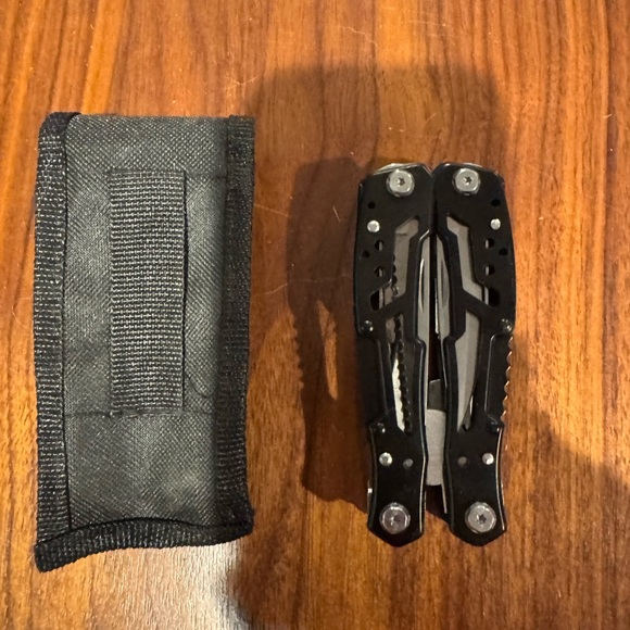 NEW unbranded multitool - Picture 2 of 2